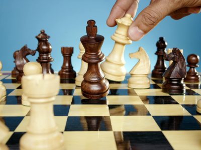 پایان رقابت‌های شطرنج بانوان فارس