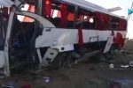 ۹ مصدوم در واژگونی اتوبوس محور شیراز ـ اصفهان