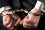 یک مدیر در استان فارس حین دریافت رشوه دستگیر شد
