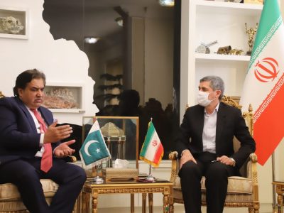 فارس آماده همکاری با پاکستان در زمینه گردشگری مذهبی، سلامت و تبادلات علمی است