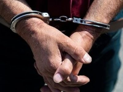 سارق قاپ زن با 45 فقره سرقت در دام پليس آگاهي فارس 
