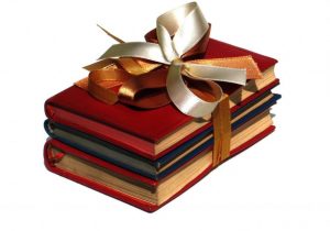 اهدای ۶۴۰۰ جلد کتاب به چهارمین جشنواره مردمی نذر کتاب فسا
