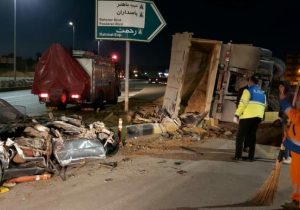 تصادف عجیب کامیون با پژو