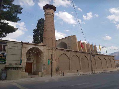 دزد کتیبه مسجد جامع کبیر نی ریز ناکام ماند