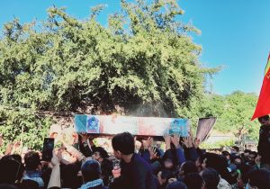 وداع با پیکر بسیجی شهید علی اصغر شهبازی در روستای دهبه قیروکارزین