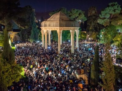 حضور۴۰ هزار بازدیدکننده هنگام لحظه تحویل سال در حافظیه