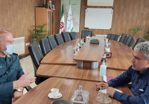 یگان امداد نیروی انتظامی به یاری پلیس اجرائیات شهرداری شیراز می‌آید
