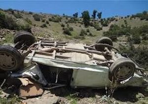۶ مصدوم در واژگونی خودرو در جاده شیراز – سپیدان