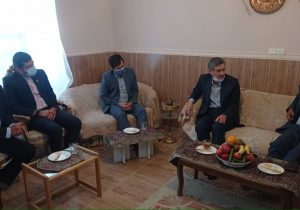 حمایت استاندار فارس از هنرمندان فعال استان