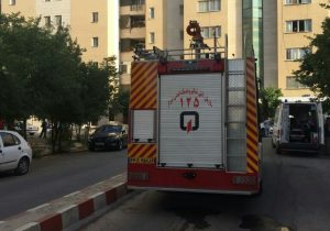 نجات جان ۳۰ شهروند شیرازی در آتش سوزی ساختمان مسکونی