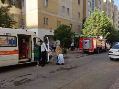 حبس ۱۰ نفر در آسانسور یک مجتمع مسکونی در شیراز