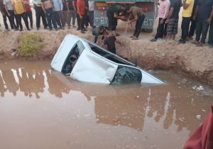 سقوط خودرو در گودال آب جان خانواده سه نفر را گرفت