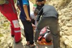 نجات فرد سقوط کرده از کوه در جهرم