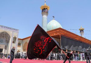شاهچراغ، عزادار سوگ سالار شهیدان