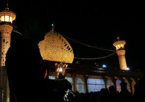 حرم شاهچراغ در شب شهادت خورشید هشتم غرق در عزا و ماتم شد
