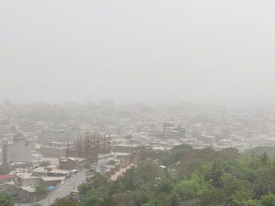 گرد و خاک فارس را فرا میگیرد