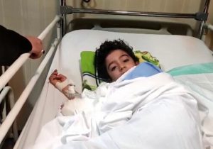 مجروع ۵ ساله حادثه تروریستی شاهچراغ از بیمارستان ترخیص شد