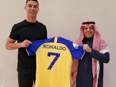 رونالدو پر آوازه به النصر پیوست