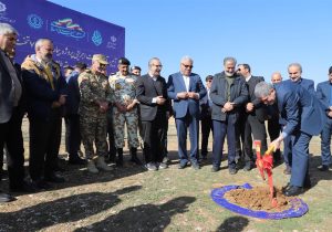 کلنگ‌زنی بیمارستان صدیقه طاهره در شیراز