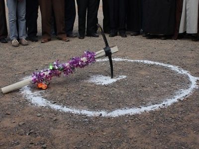 آغاز عملیات ساخت پنچ زمین چمن مصنوعی در شهرستان اقلید