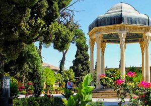 سه ساعت قبل تحویل سال حافظیه