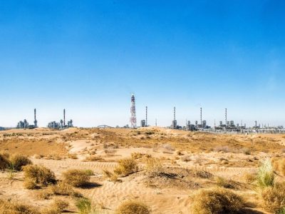 آغاز حفاری چاه اکتشافی در خُنج