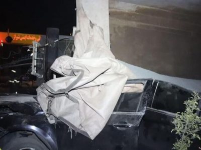 ۵ مصدوم در واژگونی تریلی حامل سنگ آهن بر روی خودرو سواری در شیراز