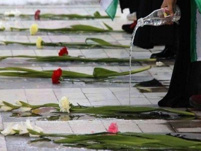 گلباران قبور شهدا و برگزاری رژه موتوری در شیراز
