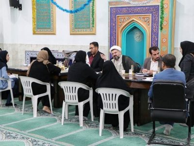 تکریم خانواده‌های شهدا در ششمین میز خدمت