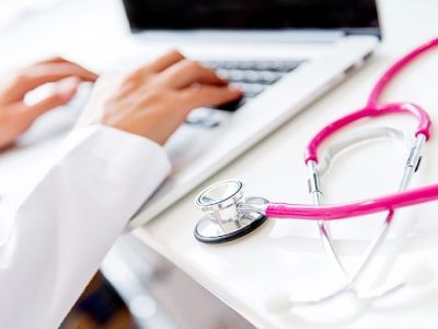 موفقیت متخصصان در ساخت ربات پزشک از راه دور در شیراز