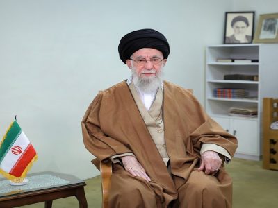 رهبر انقلاب: شعار امسال «سرمایه‌گذاری برای تولید» است