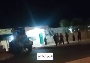 تخریب درب ستاد فرماندهی نیروی انتظامی خنج/فرد خاطی دستگیر شد