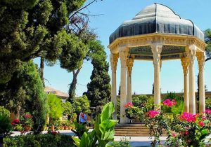 آرامگاه حافظ در حال بازسازی است