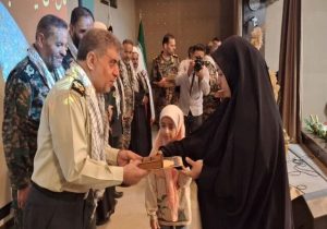 نیروی انتظامی با تقدیم روزانه شهید، در خط مقدم دفاع از امنیت است