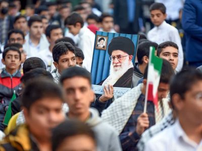 نواخته شدن زنگ استکبارستیزی در مدارس فارس