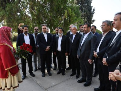 وزیر میراث فرهنگی وارد شیراز شد